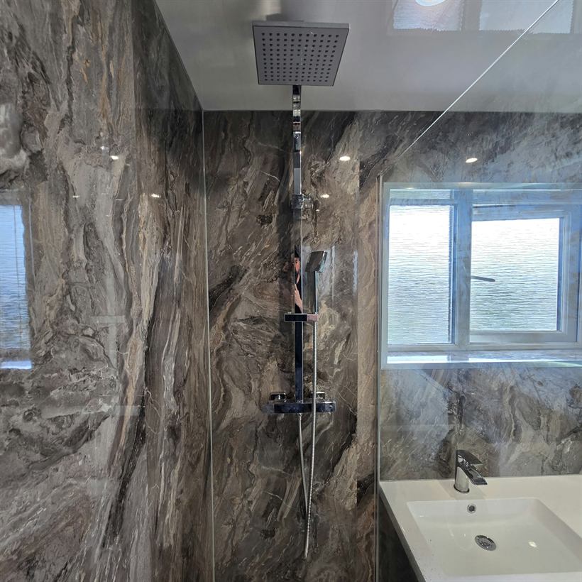 Bathroom detail
